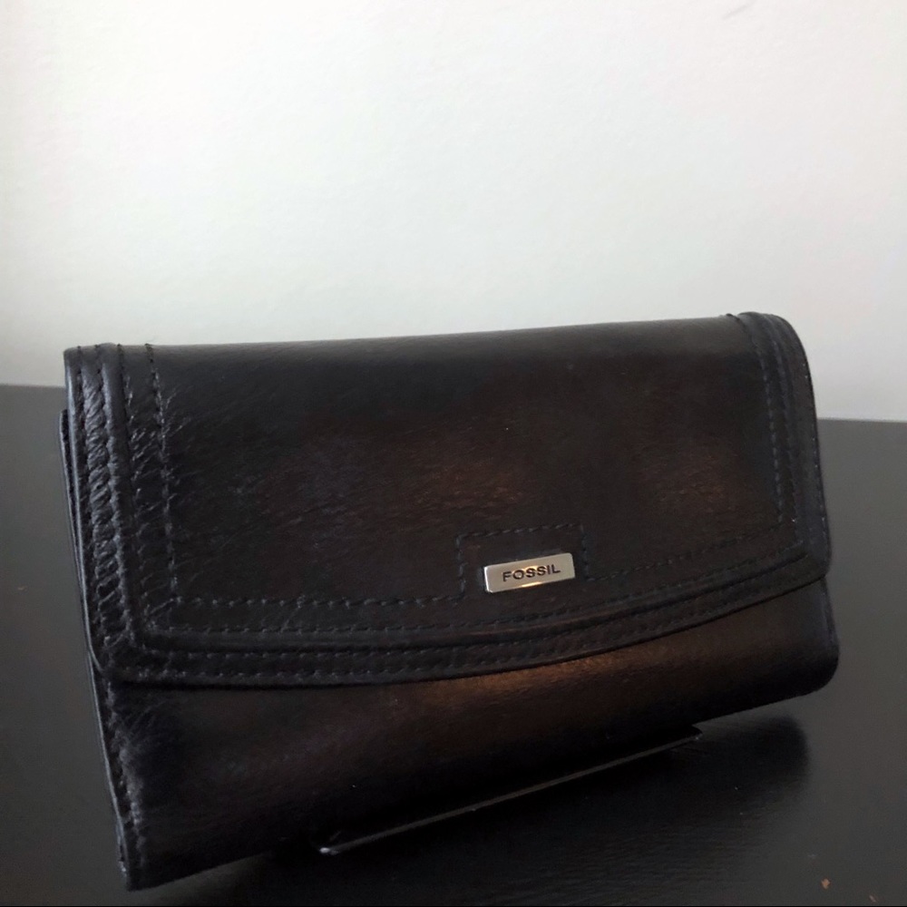 Fossil Black Leather Trifold Wallet N02